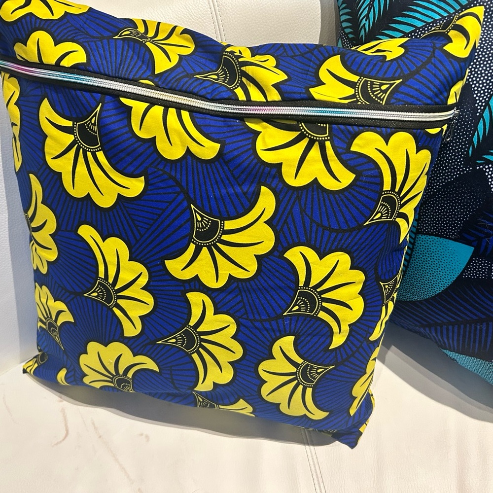 Love Culture Blue and Yellow Floral Pillow Set